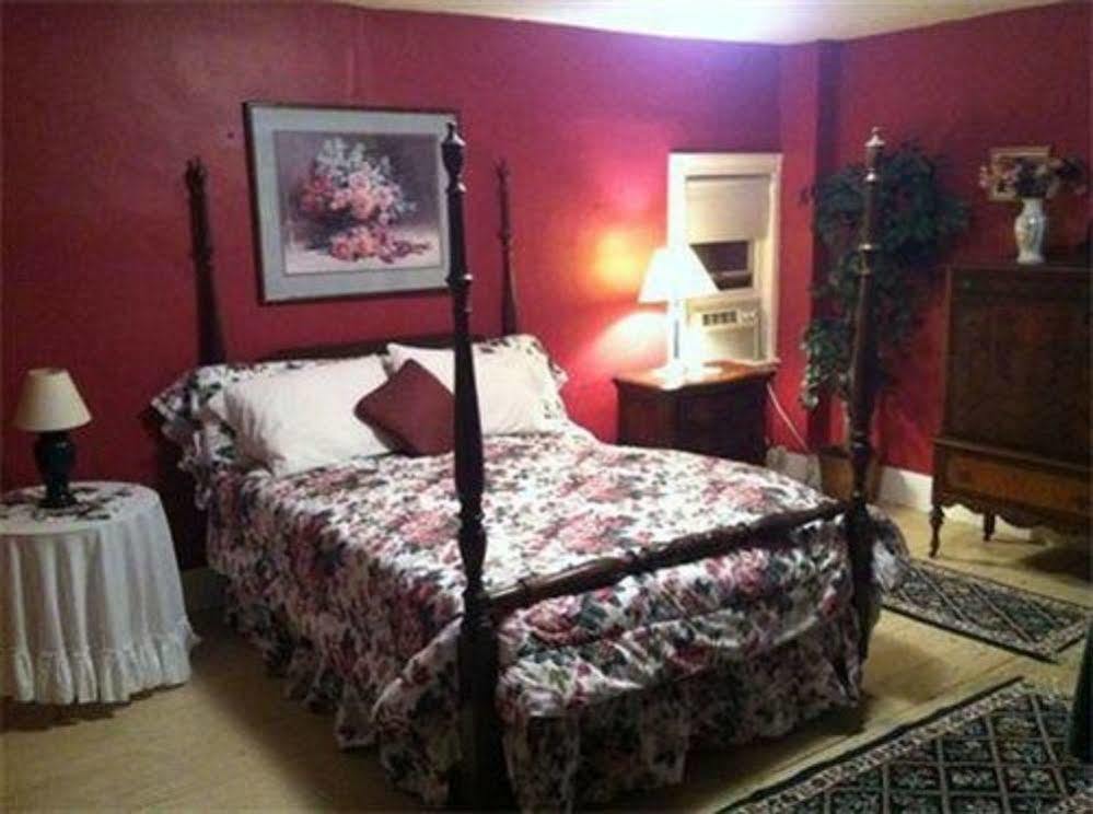 The Willow Tree Inn B&B Cooperstown Extérieur photo